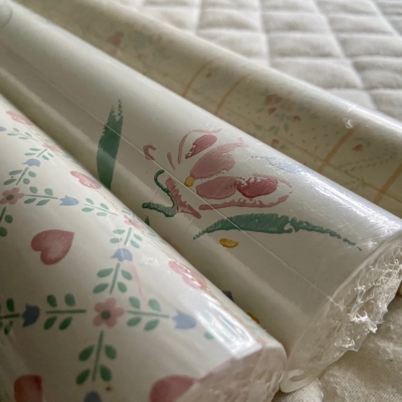 Vintage Floral Double Roll Wallpaper Wallcoverings - Picture 5 of 16
